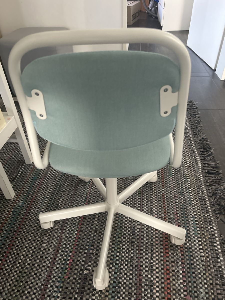 Ikea Sedie: Kids desk chair - IKEA - approx. 38cm width – Usato da Maur venduto da J1m.XX65 2