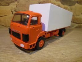 1:50  DJH   Saurer  mit Kasten