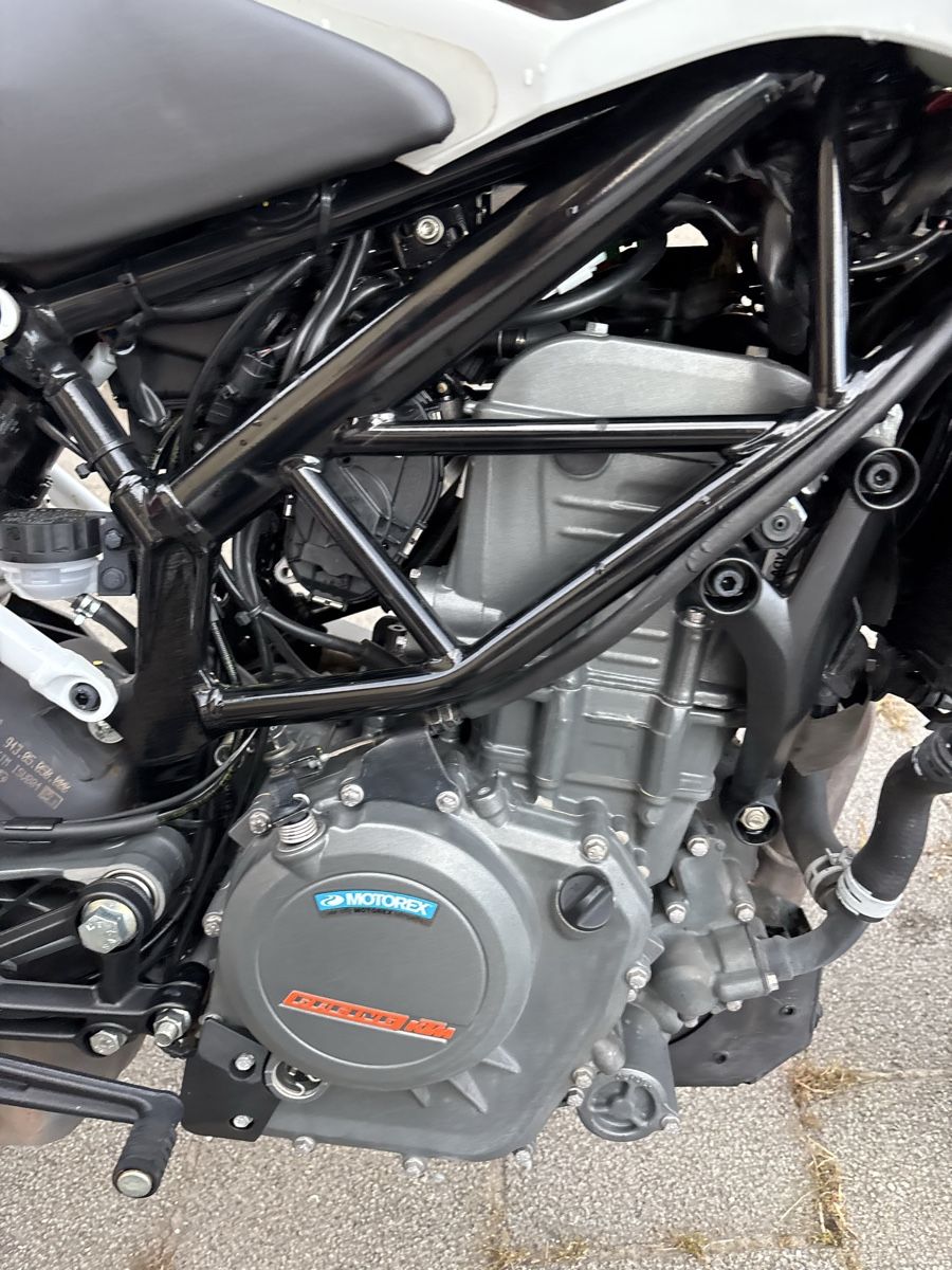 KTM Strada: KTM Duke 390 – Usato da Weesen venduto da XXDampfmaschine 7