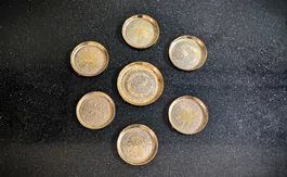 Vintage 7ner- Set  Messing und Silber Untersaetze (Coasters)
