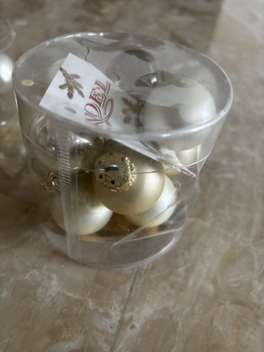 Tutte le decorazioni: 16 Mini-Weihnachtskugeln gemischt, 2 Packungen – Usato da Kilchberg ZH venduto da danieladaniela 2