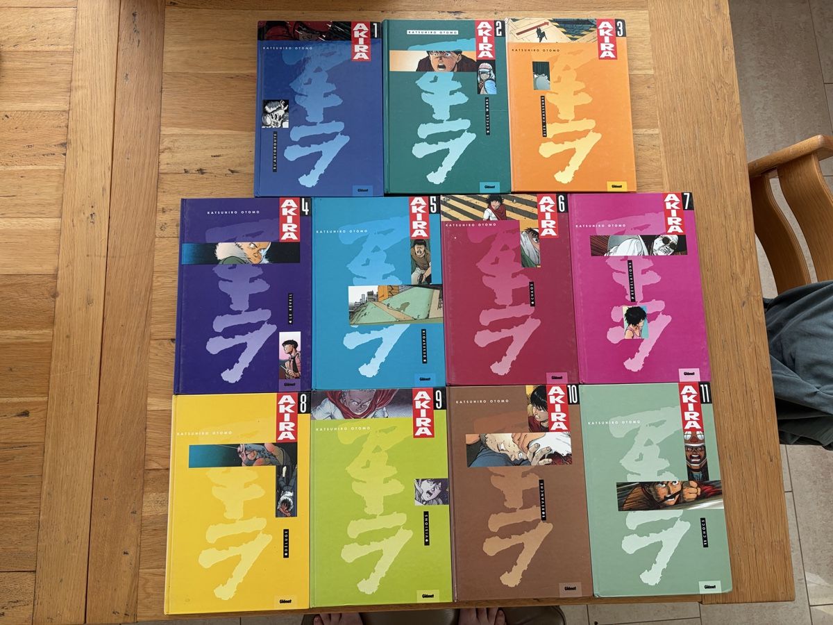 BD: mangas Akira de Katsuhiro Otomo  – D'occasion à Echallens par leo_dk2d