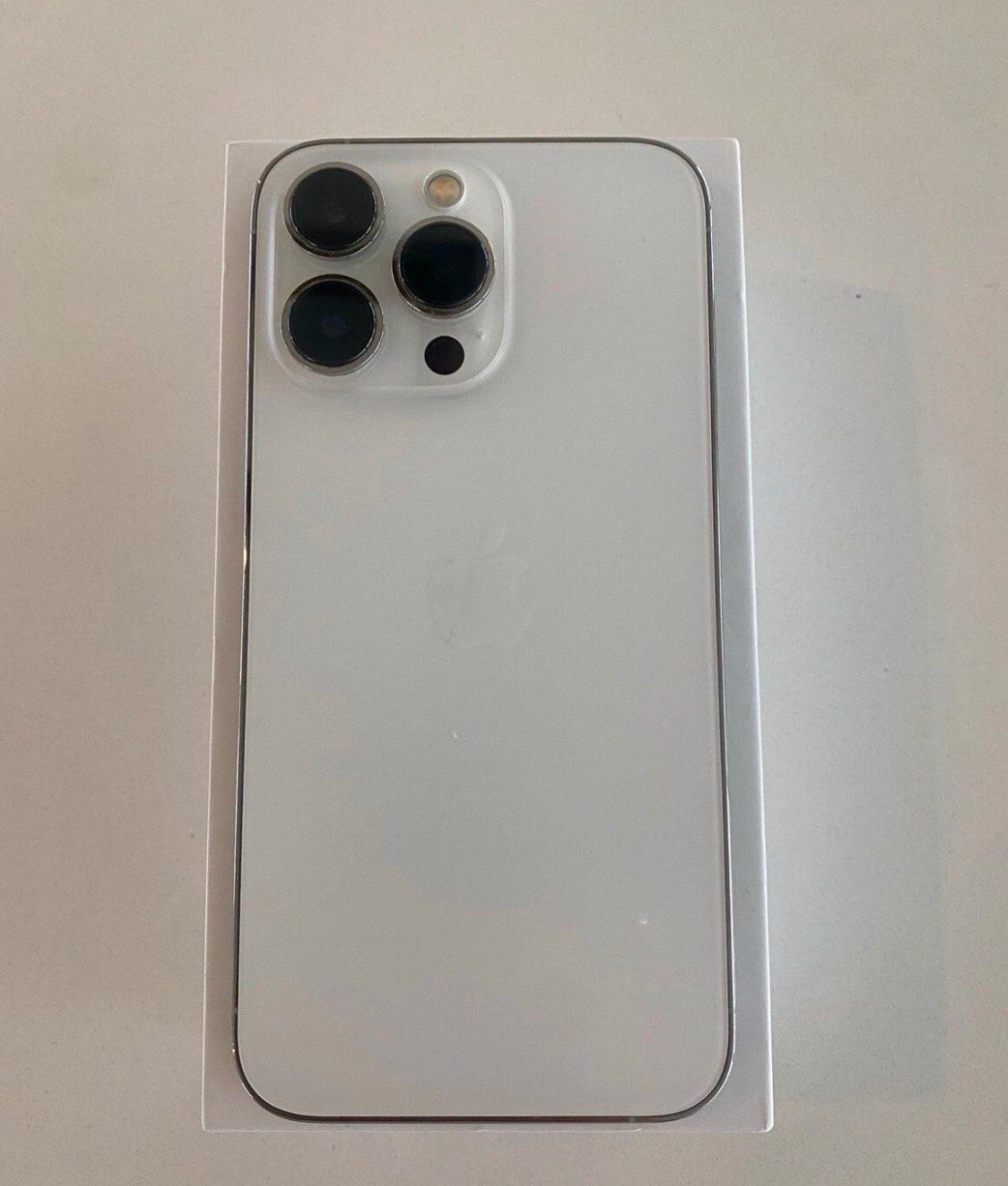 Apple Handys / Smartphones: iPhone 13 Pro (256GB) Akku 95% – Gebraucht aus Luzern von Waince786