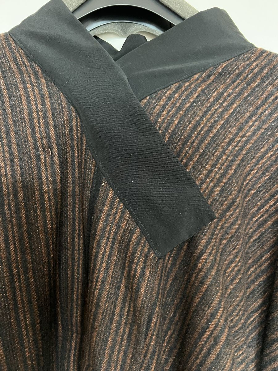 Kimono: Exklusiv brown lightweight wool kimono – Nuovo (secondo la descrizione) da St.Gallen venduto da 303_7fcf 2