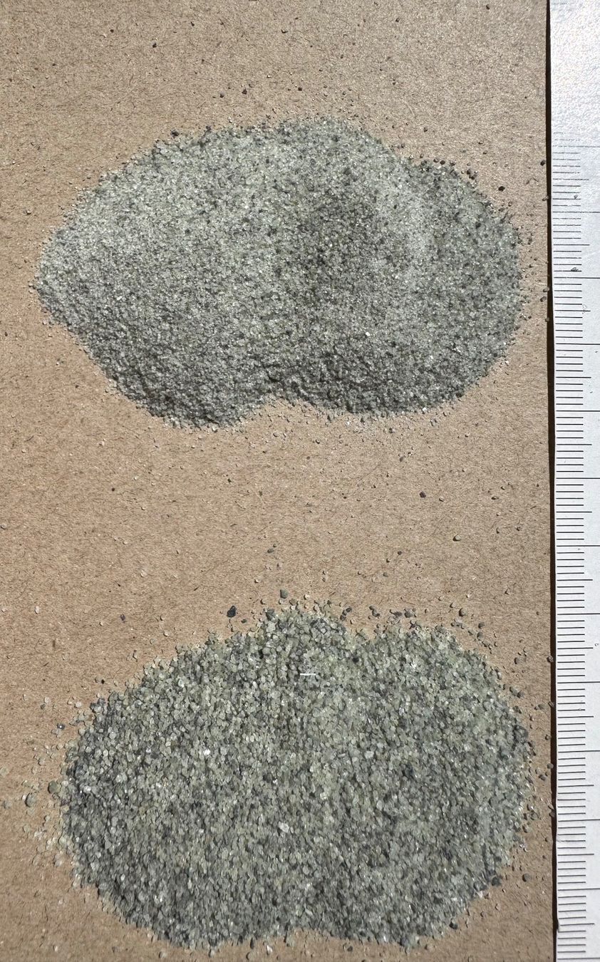 Pietre & tegole: Peridot. Olivin   extra  schön SAND    fein     DECO – Nuovo e nell'imballaggio originale da Leuggern venduto da gemshow 6