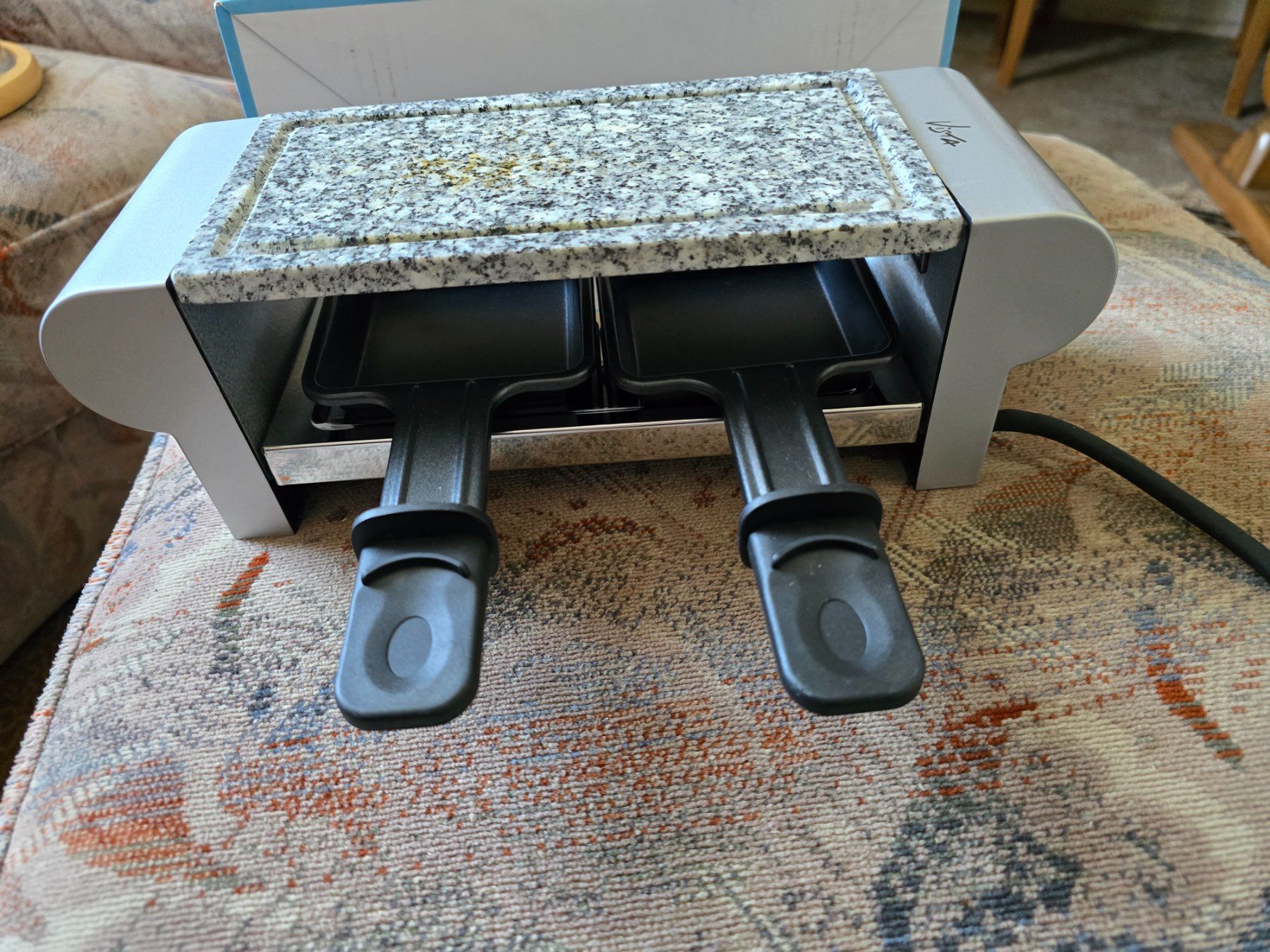 Griglie: Raclette-Grill mit Steinplatte, inkl. 2 Pfännchen, – Usato da Rorschacherberg venduto da Scharfeegge 3