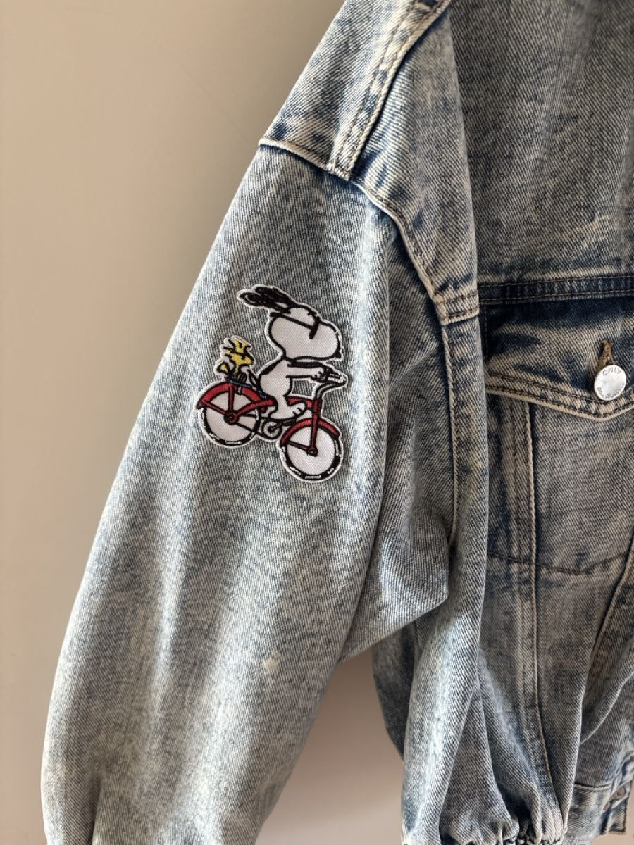 Only Vestes: Snoopy Jeans Jacke cropped style – D'occasion à Winterthur par Stupu7hs 2