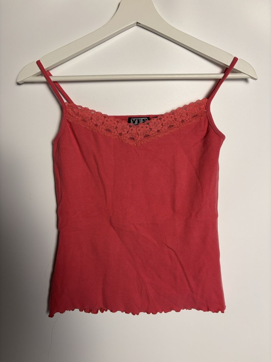 Top: vintage 2000s camisole lace top – Usato da Leissigen venduto da lamooniade 1
