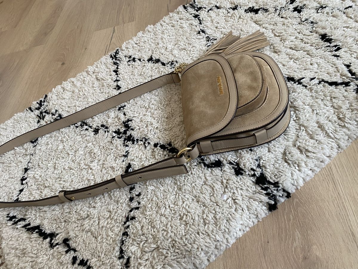Michael Kors Borse da donna: Original Michael Kors Umhängetasche Wildleder – Usato da Buchs ZH venduto da crazyhandbaggirl123 1