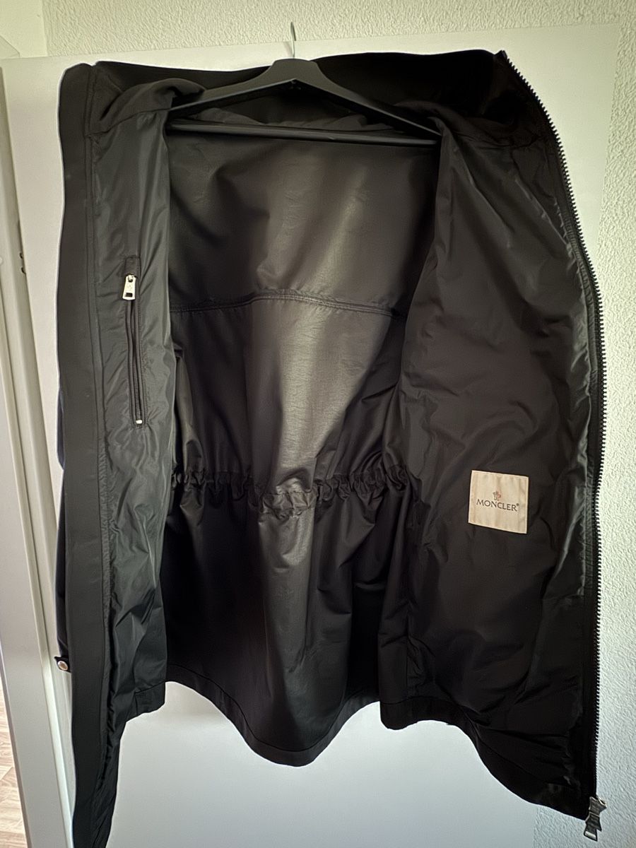 Moncler Giacche: Moncler Regenmantel XL / Grösse 2 – Usato da Frauenfeld venduto da TNaegeli1 2