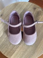 Chaussures bébé, rose, pointure 20, très peu portées