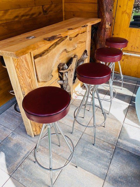 Hocker: Vintage Barhocker, exklusives Angebot – Gebraucht aus Kestenholz von happyeverafter 1