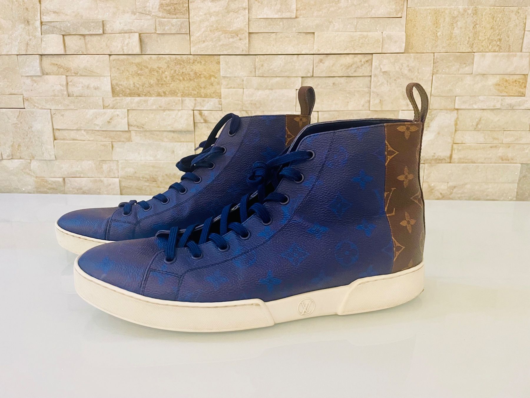 Louis Vuitton Scarpe da uomo: Louis Vuitton Sneakers - Nr. 105 – Usato da Hittnau venduto da LuxAndMore