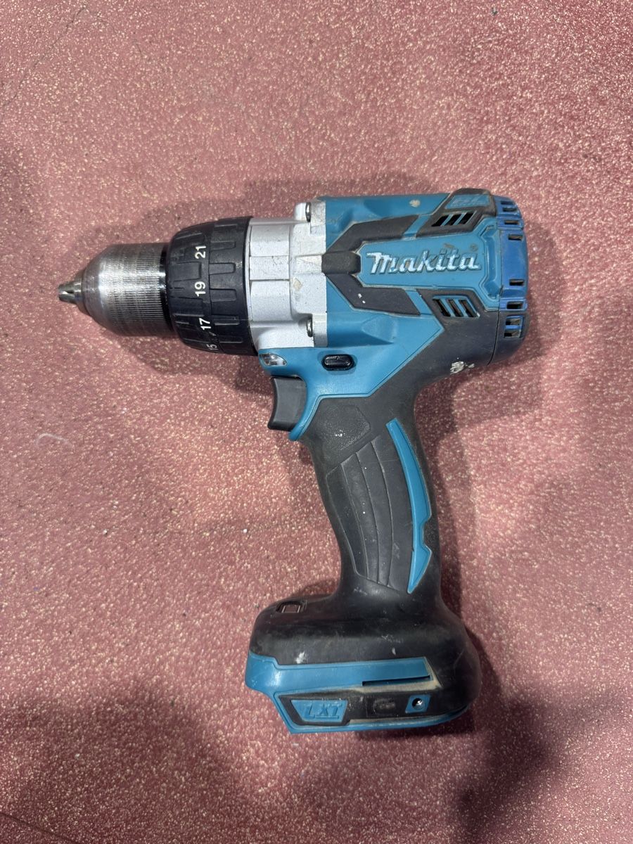 Makita Tous les outils: Defekte makita – Défectueux à Buchs SG par Jaci95