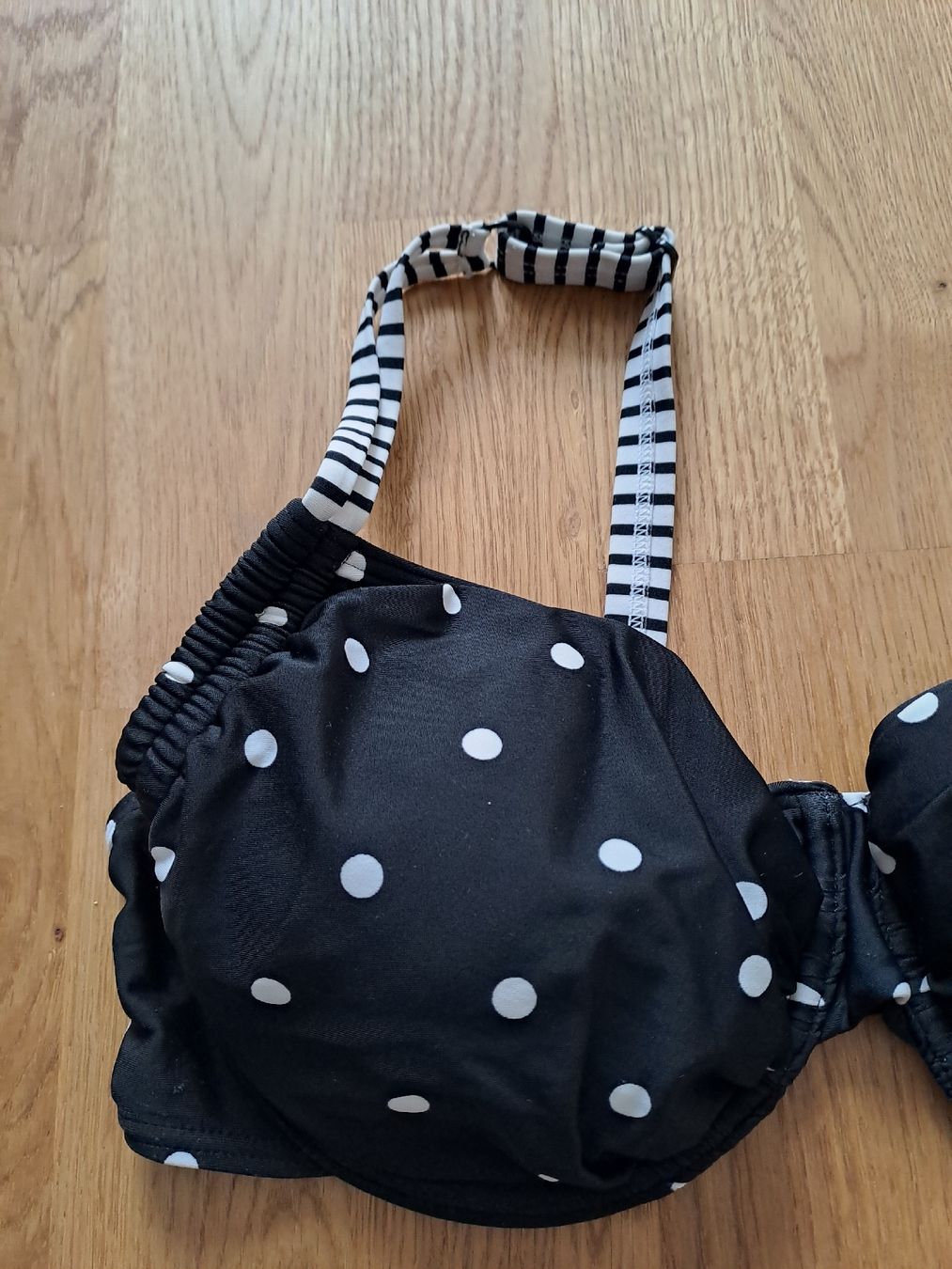 S.Oliver Costumi da bagno & Bikini: Schönes s.Oliver Bikini Oberteil, Grösse 44D, Bademode – Nuovo (secondo la descrizione) da Münchenbuchsee venduto da Babsique 1