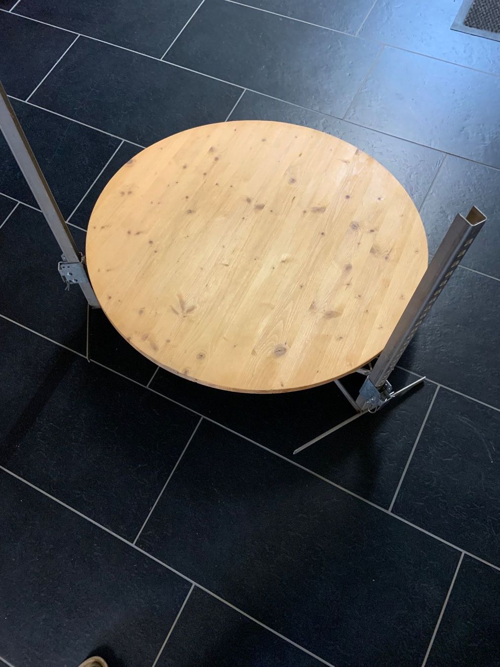 Articoli in legno: Käsebretter für Hochzeit Buffet – Usato da Waldstatt venduto da pfa_f8t8 8
