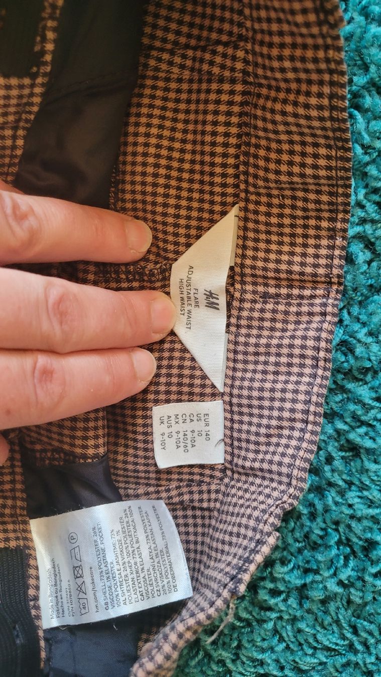 H&M Pantaloni: H&M Hosen 2 stk, Grösse 140 – Usato da Warth venduto da aussieaussie 3