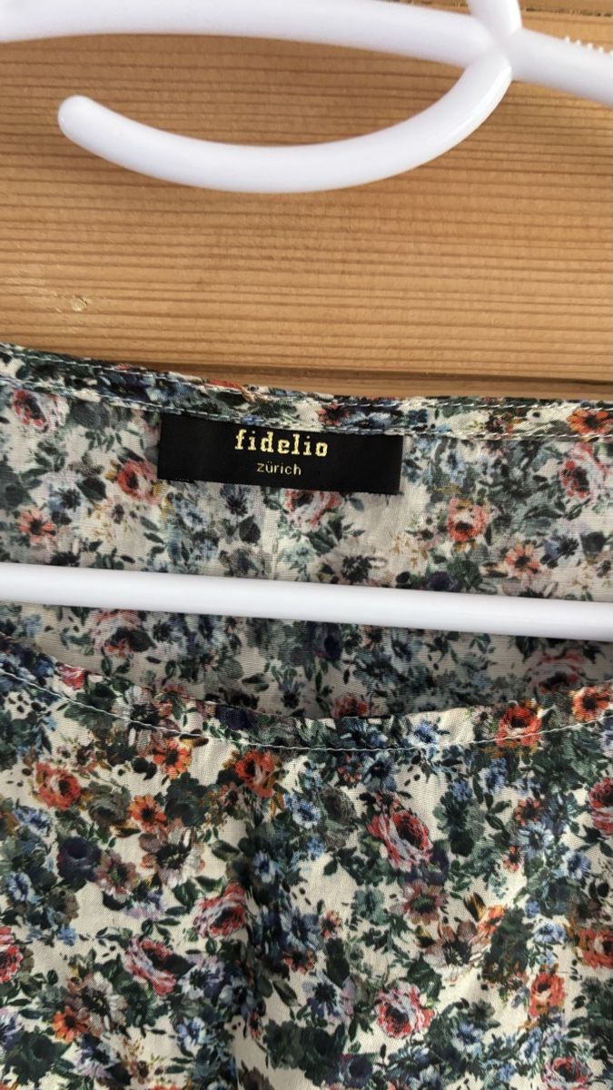 T-Shirts: Fidelio Shirt – Neu (gemäss Beschreibung) aus Illnau von Enyajill 1