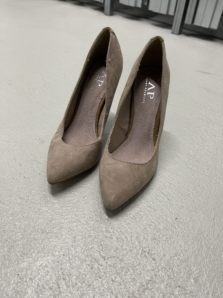 Scarpe da donna: Elegante AP Pumps, Wildlederoptik, Gr. 36 – Usato da Wohlen AG venduto da abaci
