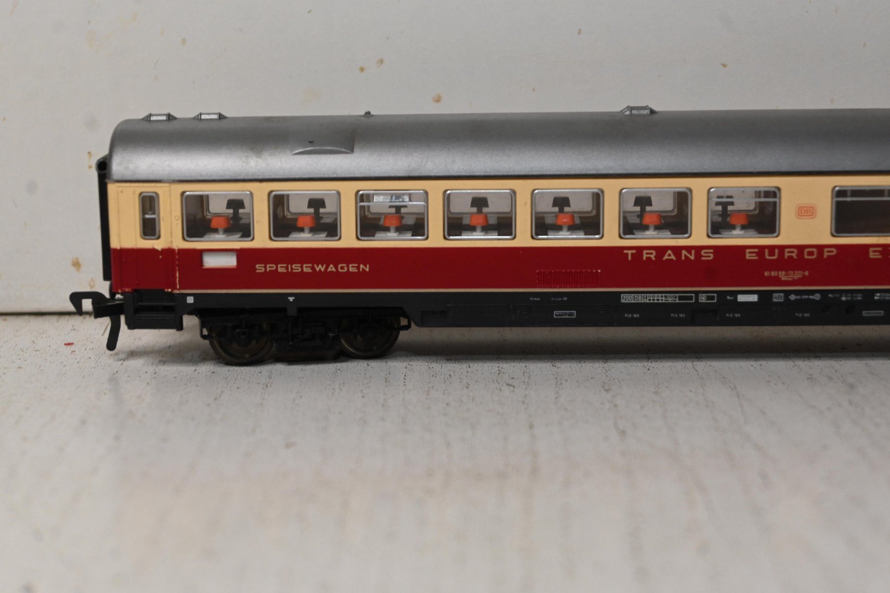 Fleischmann Modellini di ferrovie: TEE Speisewagen Fleischmann HO/DC ohne OVP – Usato da Laupen ZH venduto da Zmoewe 1