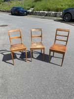 Lot de 3 chaises vaudoises 