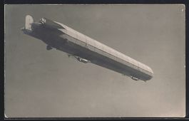 AK Zeppelin-Luftschiff in der Luft