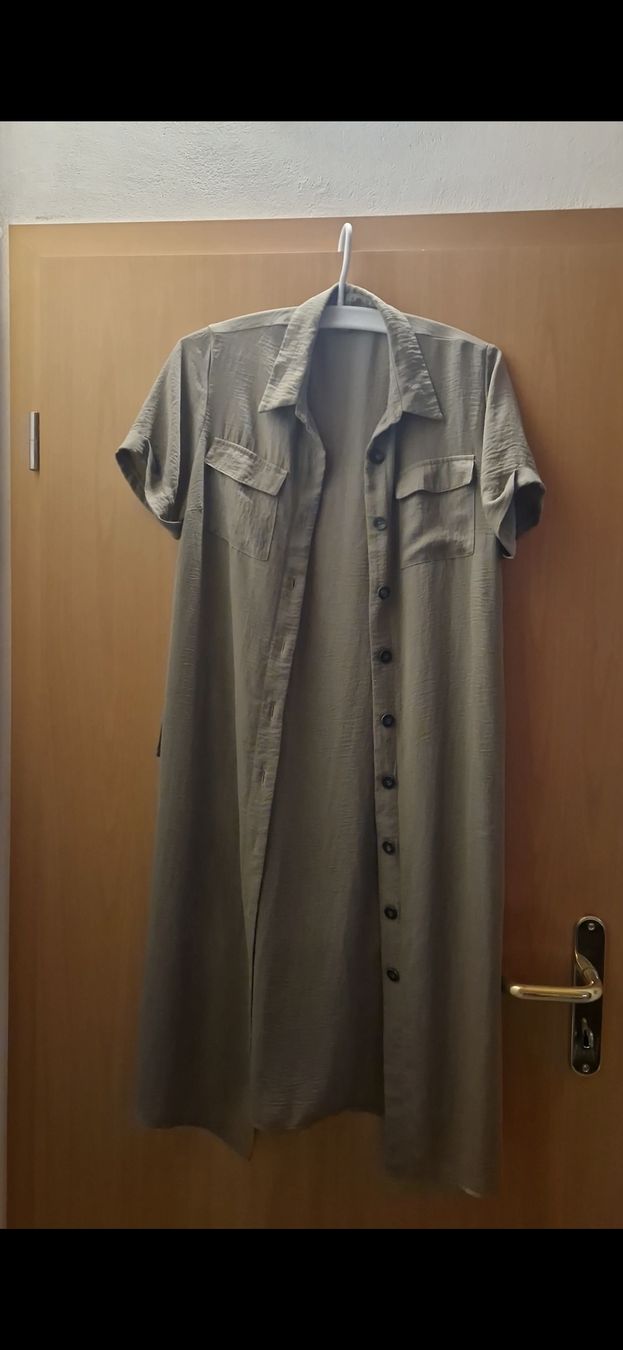 Vestiti: Kleid Khaki Kurzarm Grösse M Neu – Usato da Bubendorf venduto da ang_b829 2