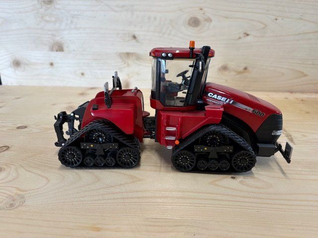 Britains Kit di modellismo & Modellini statici: Case IH Quadtrac 600 – Nuovo (secondo la descrizione) da Oberbütschel venduto da SimBla91 3