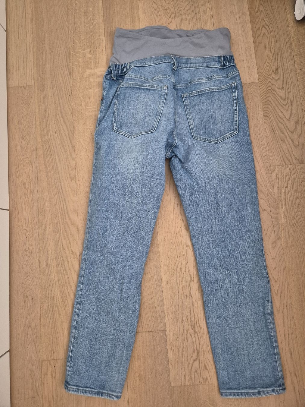 H&M Jeans: Jeans de grossesse H&M Mama bleu -  M – Neuf (Voir description) à Zürich par lou_z6jt 2