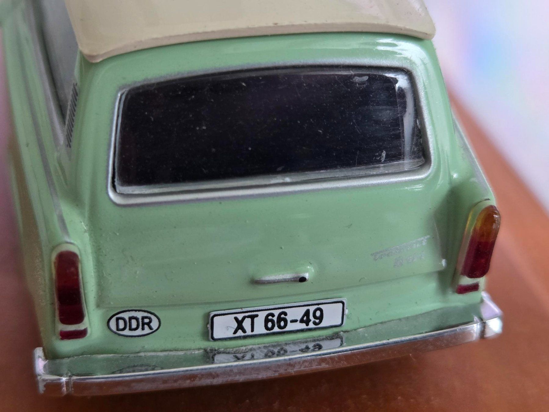 Modellautos: Modellauto Trabant 601 Kombi mit Sockel – Neu (gemäss Beschreibung) aus Luzern von Kartenansicht 2