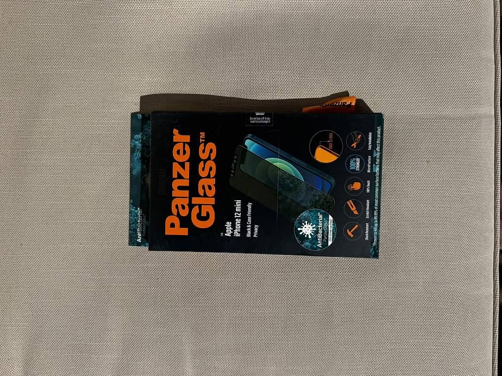 Coques & Protection écran: Protection ecran - Panzer Glass iPhone12 mini – Neuf avec emballage d'origine à Genève par joa_2gxc