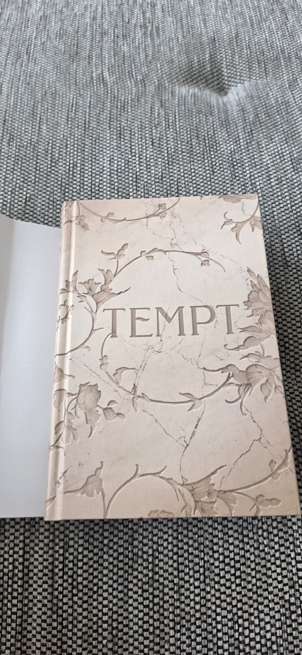 Libri: Anna Benning - To Tempt A God 1 – Nuovo (secondo la descrizione) da Neuhausen am Rheinfall venduto da Chaos_lady82 4