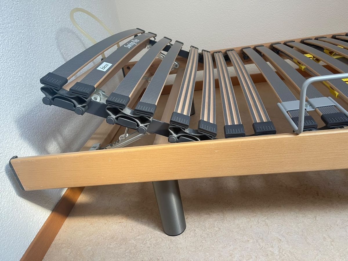 Lits: Bett 90x200 – D'occasion à Düdingen par hanan01 4