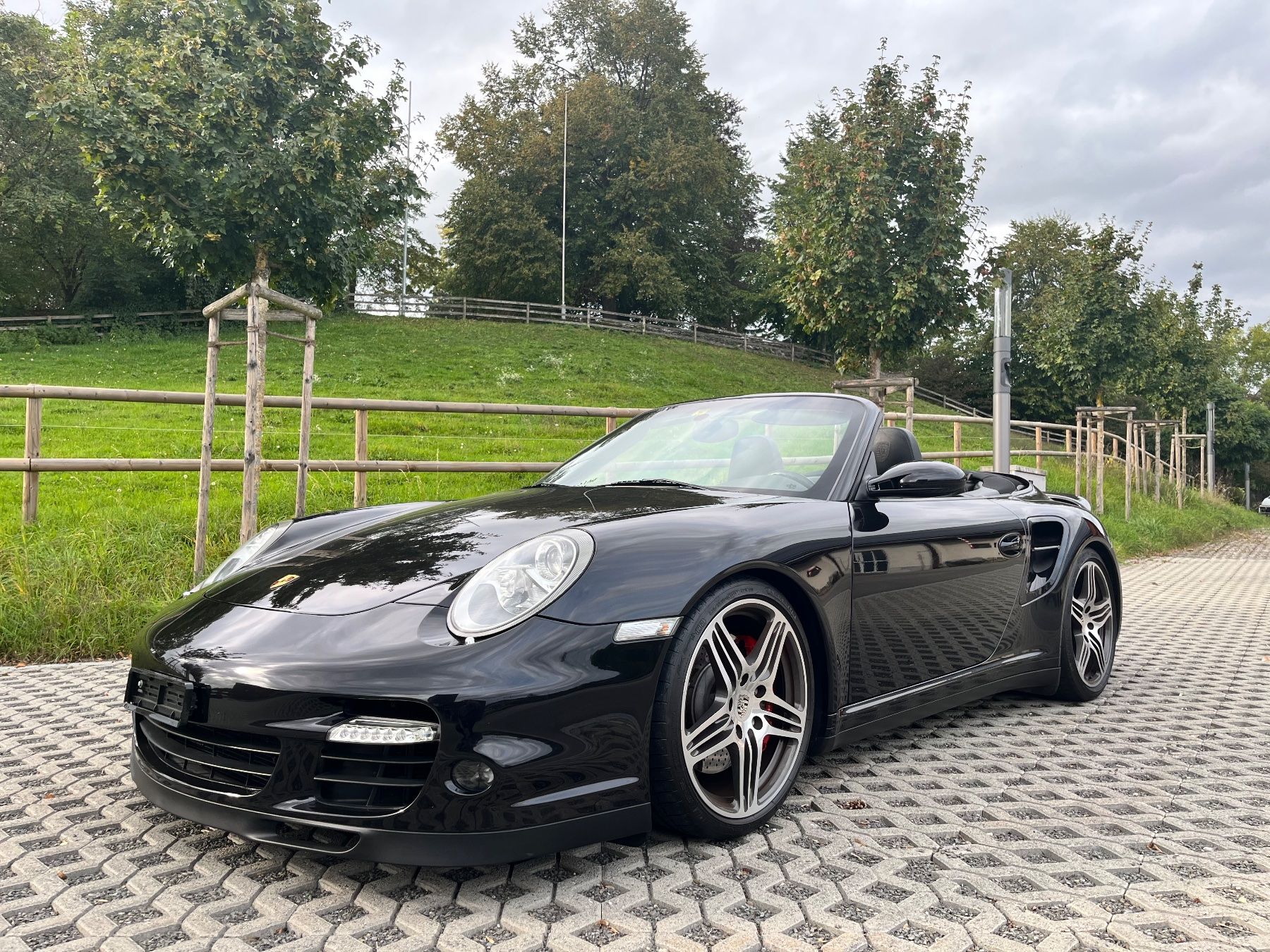 Porsche Automobili: Porsche 911 / 997 Turbo Cabriolet – Usato da Unterlunkhofen venduto da Fabio250
