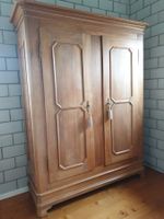 Wunderschöner Biedermeier Kleiderschrank mit Quasten