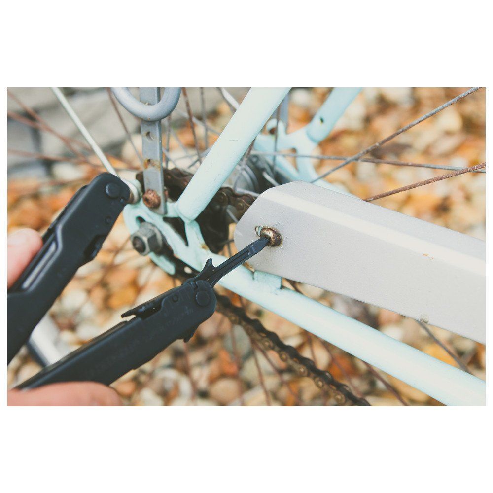 Leatherman Accessori: Leatherman MultiTool SUPER TOOL 300, black, inkl. Holster – Nuovo e nell'imballaggio originale da Koppigen venduto da Bracher_Mail-House 1