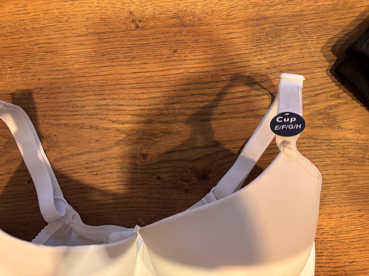Sonstige Unterwäsche: Neuer BH Grösse 85F – Neu und originalverpackt aus Leuzigen von Fjleu 3