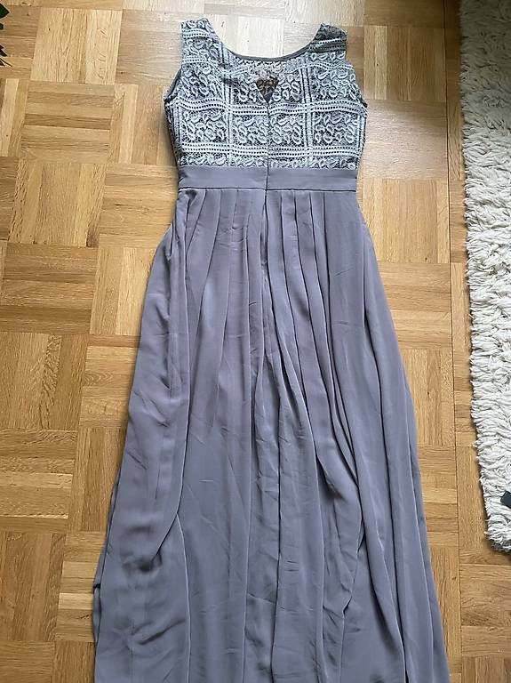 Vestiti: Wunderschönes handgeschneidertes Abendkleid – Nuovo e nell'imballaggio originale da Biel/Bienne venduto da bieribeatrice 1