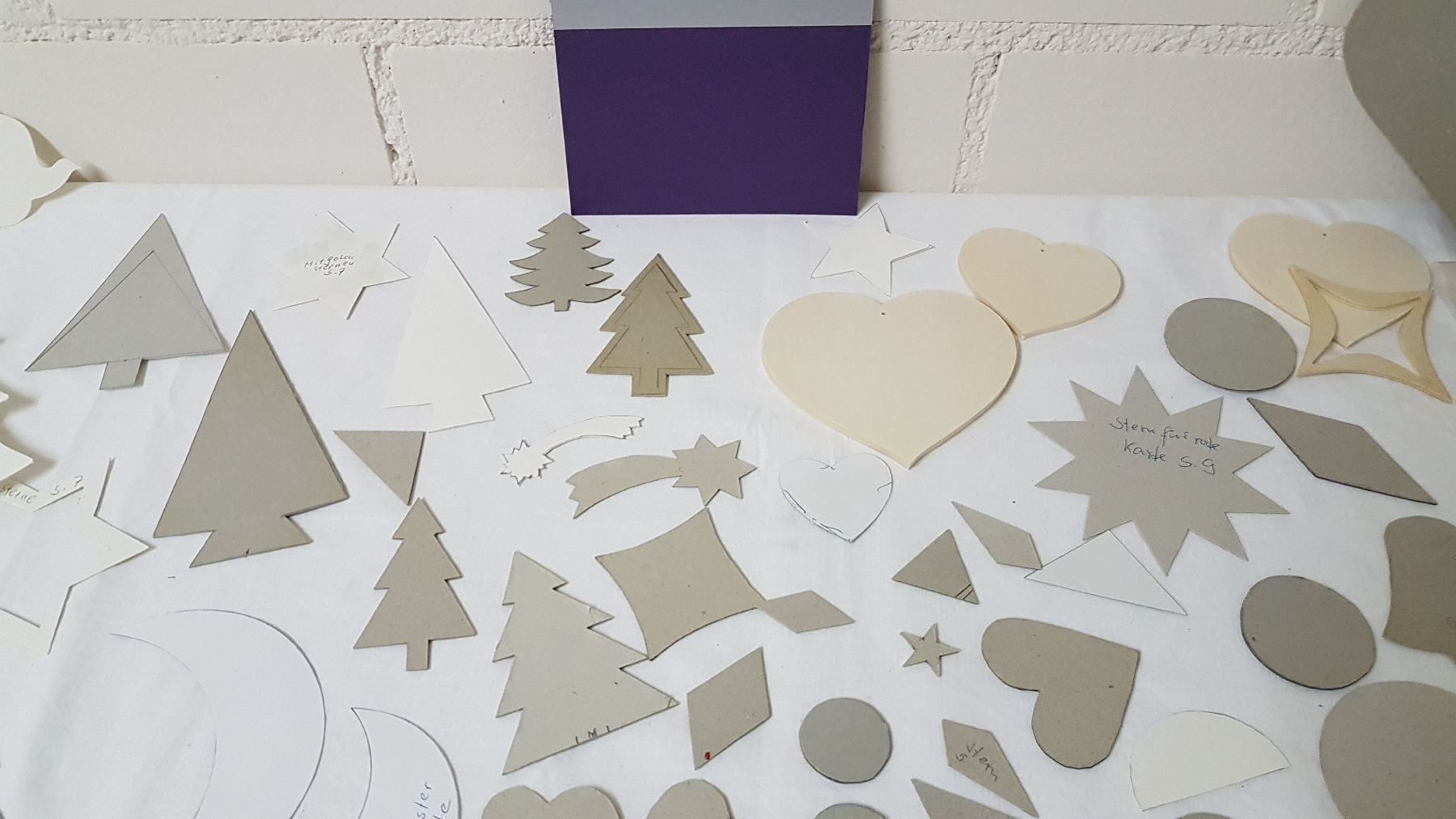 Sciablone: Schablonen handgemacht aus Karton + Holz – Usato da Thun venduto da Nordkapp 2