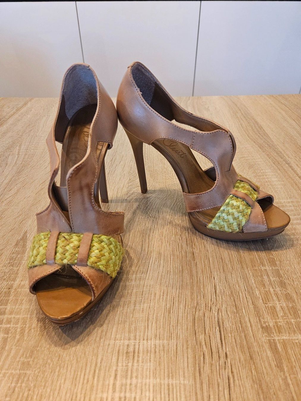 Scarpe da donna: High Heels Lilly's Closet, Beige/Braun, Gr. 36 – Nuovo (secondo la descrizione) da Brunnen venduto da summerLove6