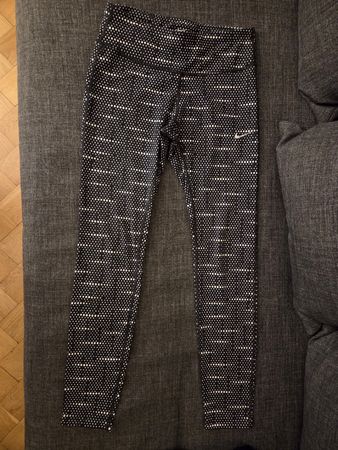 Nike Dri-Fit Leggings Gr. S in Schwarz/weiss (neuwertig)