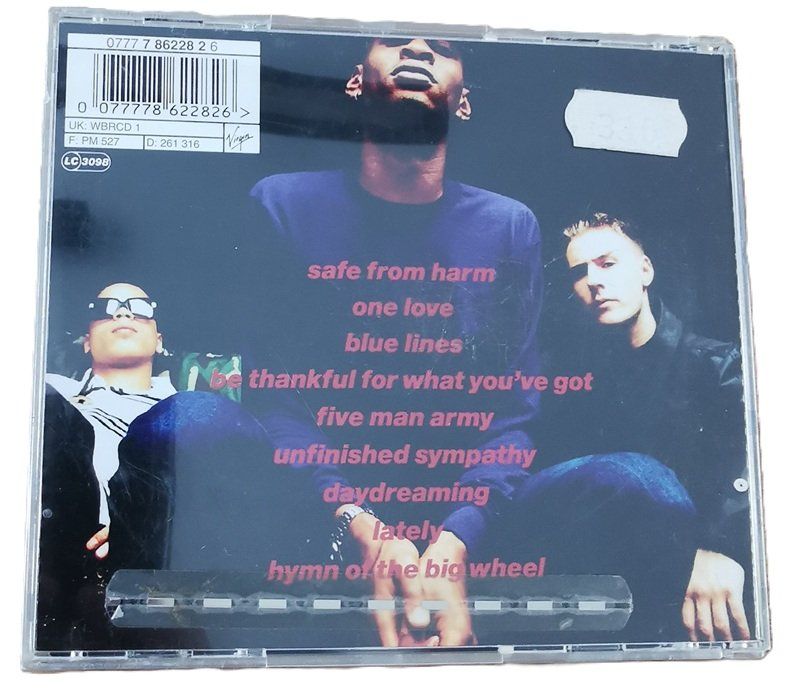 CDs: Massive Attack – Blue Lines  (CD) – Gebraucht aus Wilen b. Wollerau von morethanmusic 1