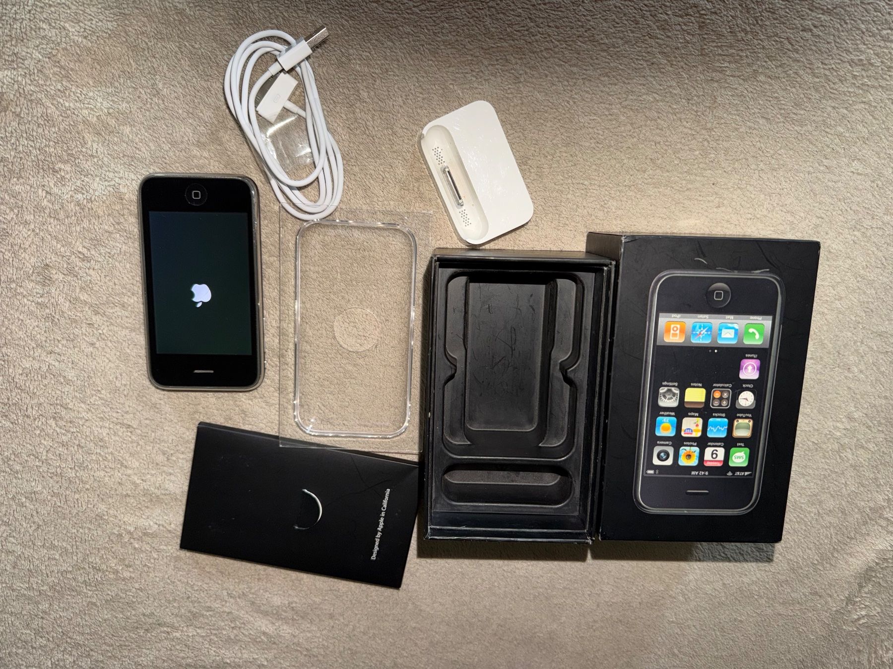 Apple Handys / Smartphones: Klassisches iPhone 3GS, 32GB - A1303 Sammlerstück – Defekt aus Aarau von KorgPA