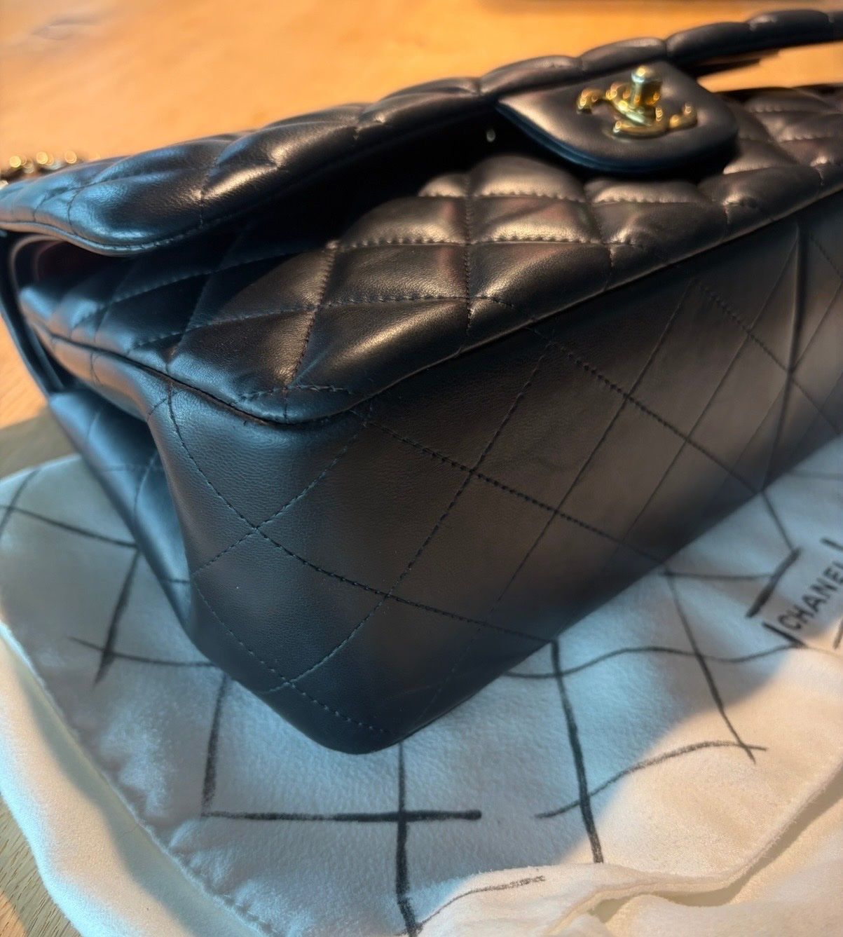 Chanel Borse da donna: Chanel Double Flap mit Entrupy Certificate of Authenticity – Usato da Herrliberg venduto da RelovedByS 4