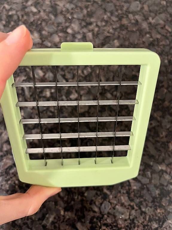 Betty Bossi Elettrodomestici da cucina: Gemüseschneider mit 5 Einsätzen, fast ungebraucht – Usato da Luzern venduto da ser_2vz5 3