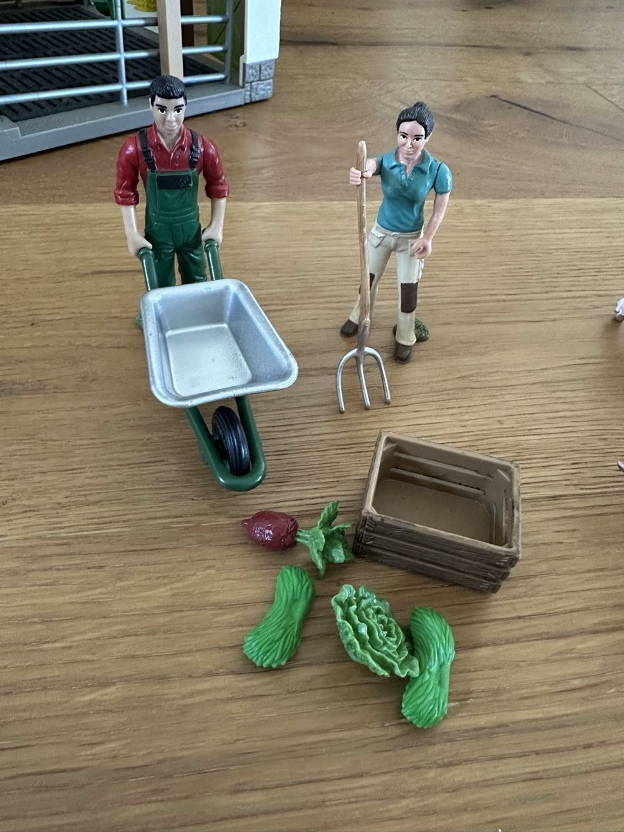 Schleich Spielzeuge: Schleich Bauernhof mit Zubehör – Gebraucht aus Baar von joro11 2
