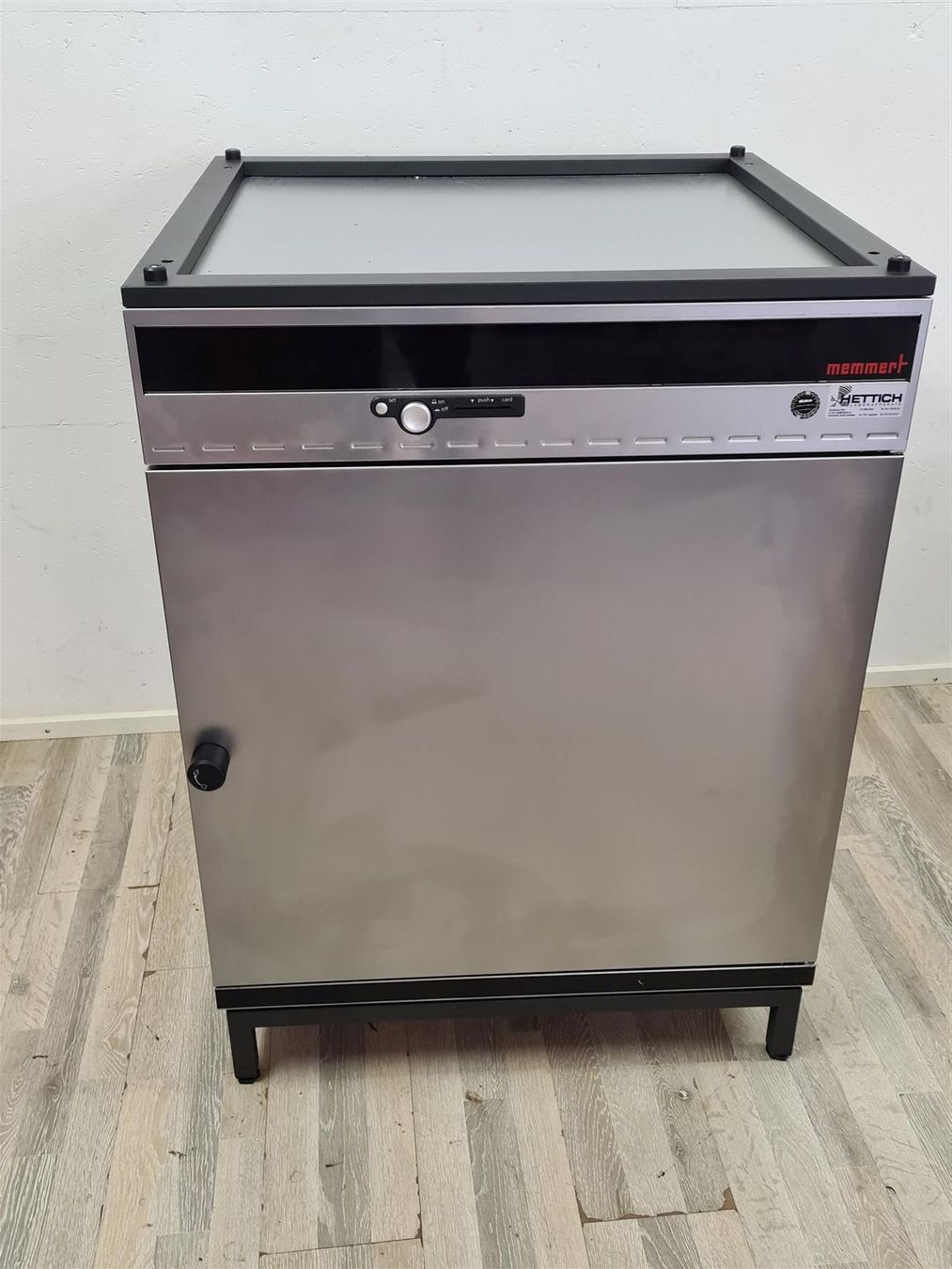 Sonstiges Tierzubehör: Memmert Co2 Incubator INC 246 med – Gebraucht aus Niederdorf von LeptonAG_Labor 1