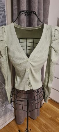 Kurze strick jacke von stradivarius gr M