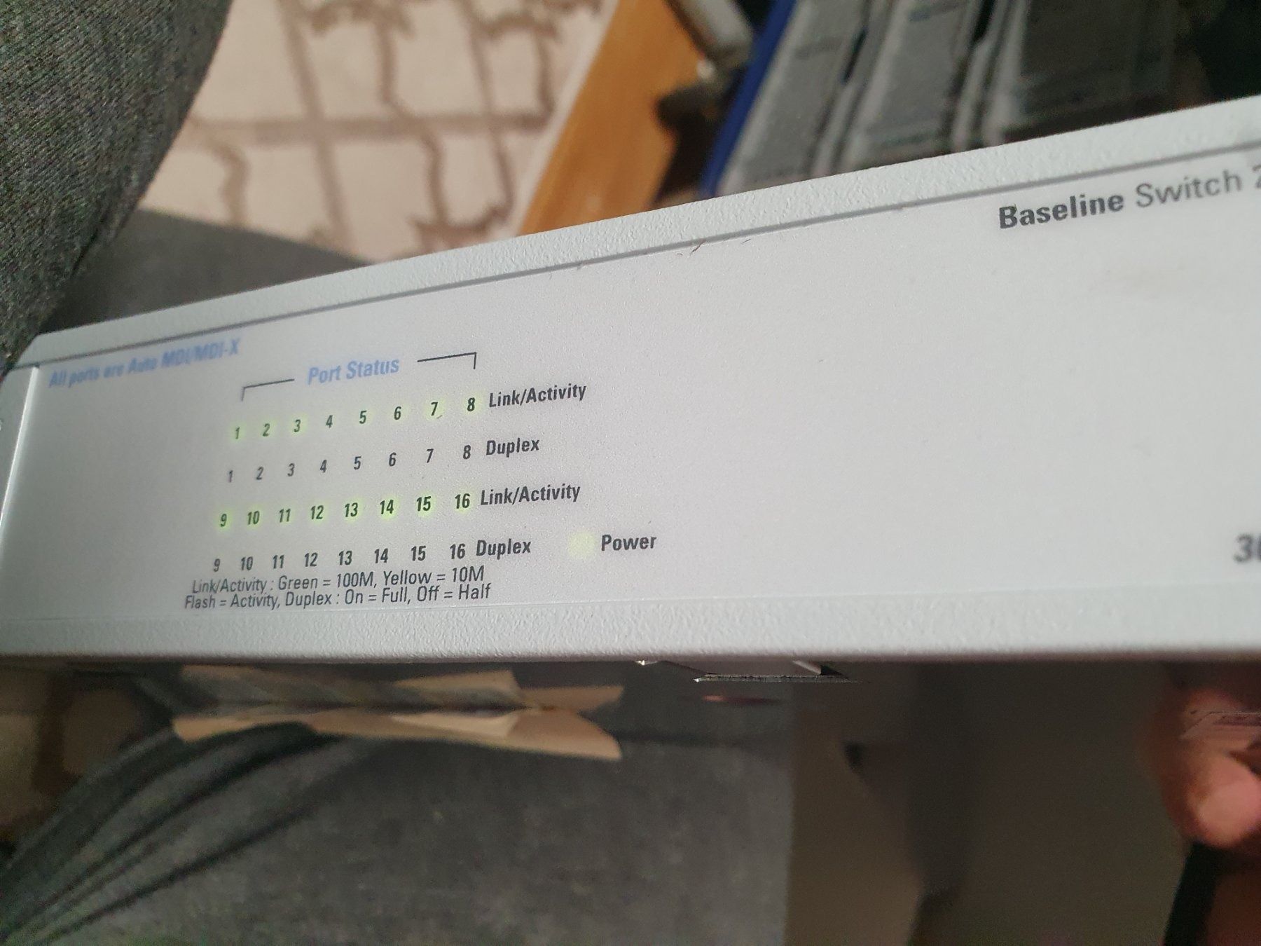 Hub & Switch: 3Com Baseline Switch 2016 / 3C16470 Switch 16 x RJ45 – Usato da Zürich venduto da eymen20 2