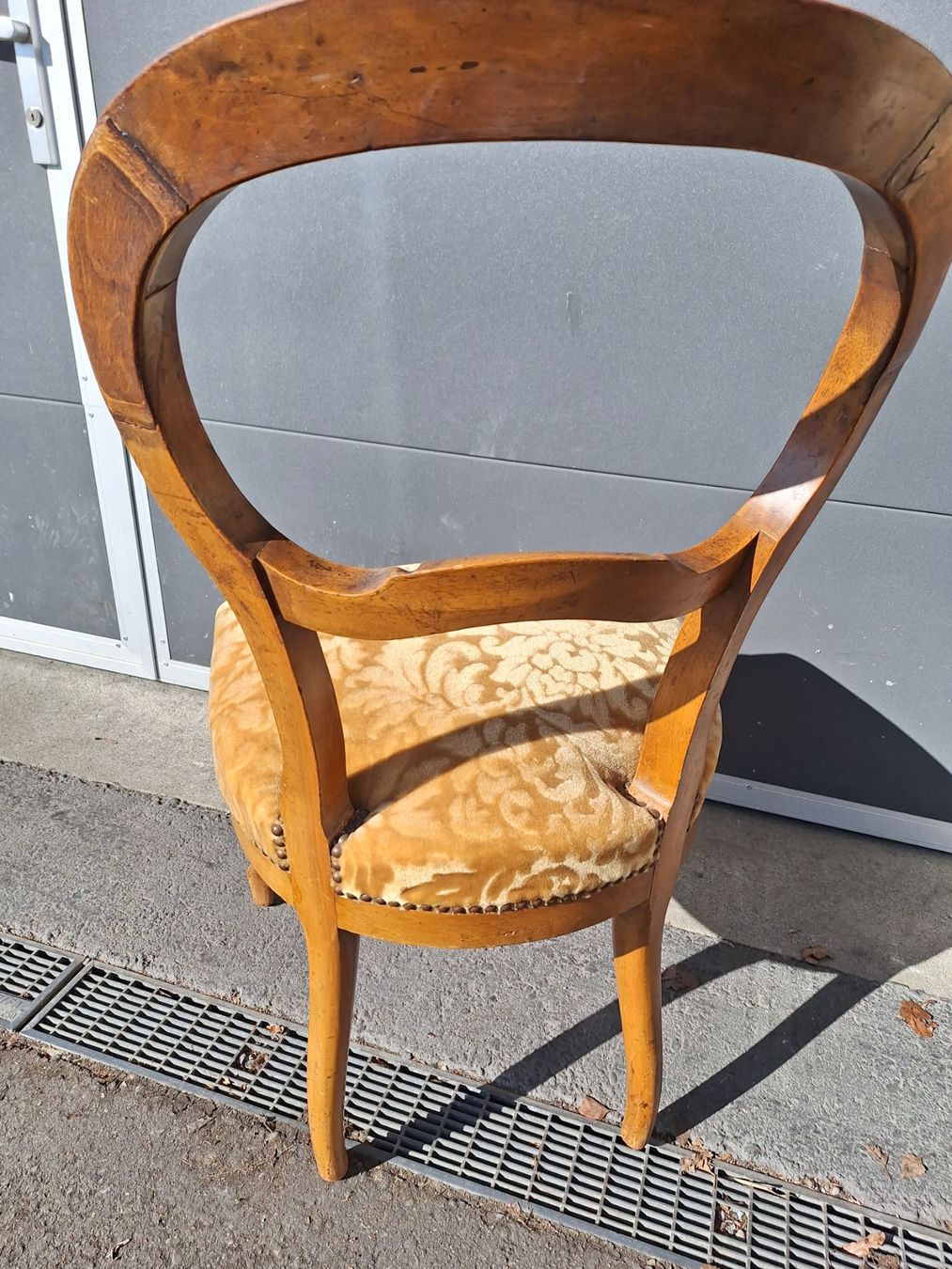 Stühle: 6 STÜCK NUSSBAUM LOUIS-PHILIPPE ESSSTÜHLE – Gebraucht aus Huttwil von Kunterbuntli 3